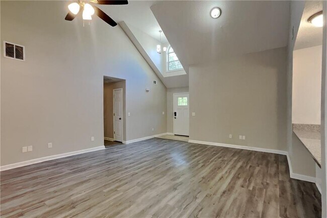 Building Photo - 8435 Sapphire Ln