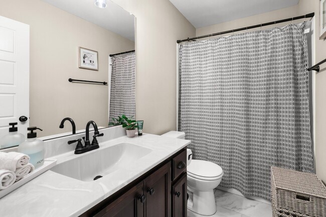 Building Photo - 1278 Magnum Dr