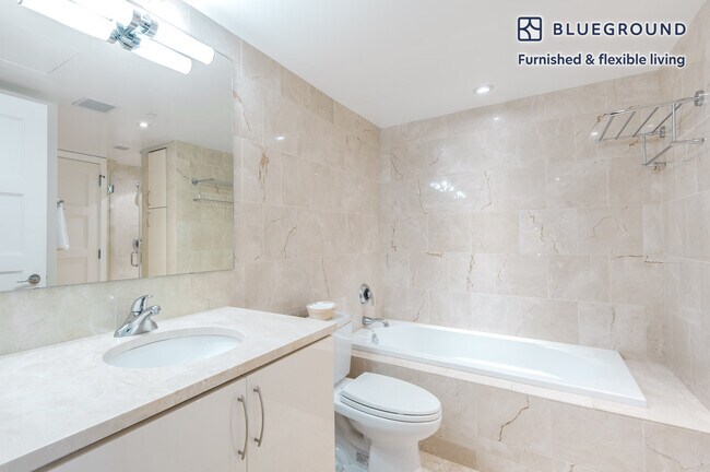 Building Photo - 425 8th St NW