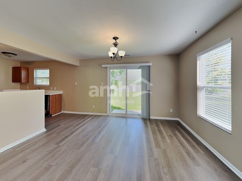 Building Photo - 1624 Wagner Dr