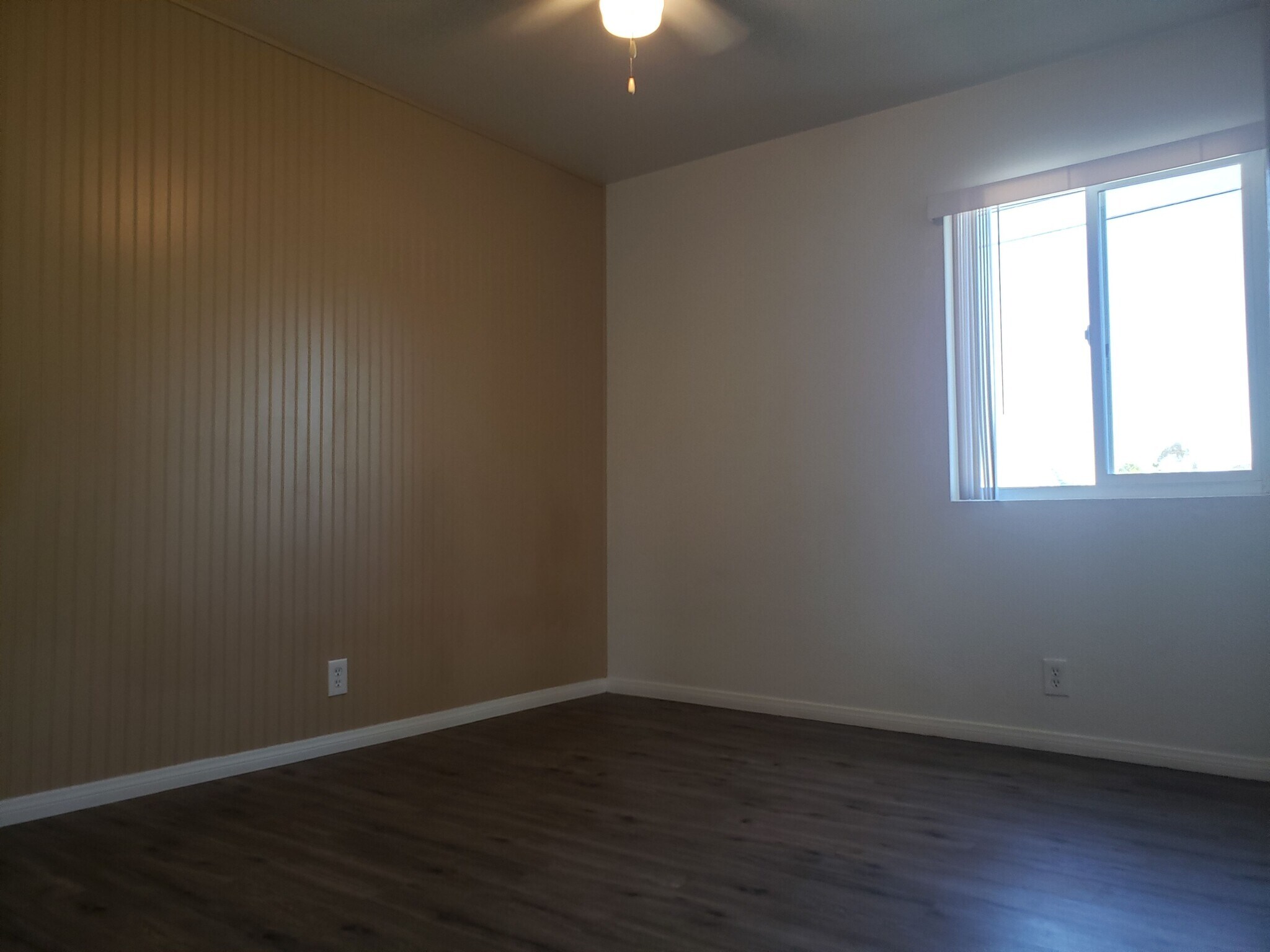 Building Photo - 1261 Victor St