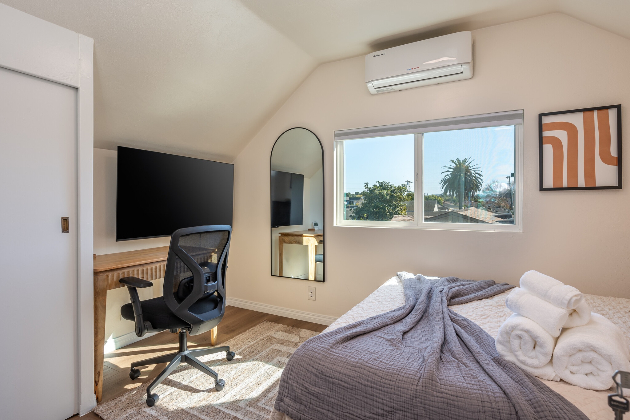 2nd bedroom, upstairs Desk space, Roku TV and large mirror - 4746 W 159th St