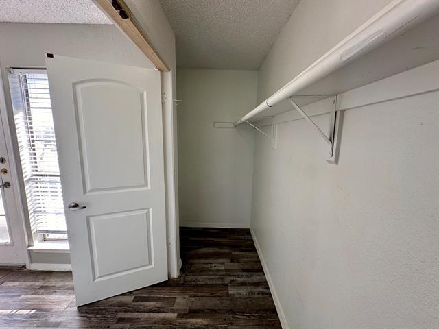 Building Photo - 9823 Summerwood Cir