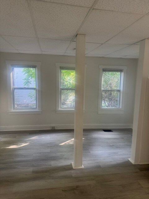 Building Photo - 305 N Franklin St