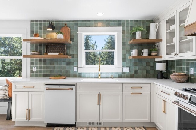 Building Photo - Freshly Remodeled Stunner Perched on the H...