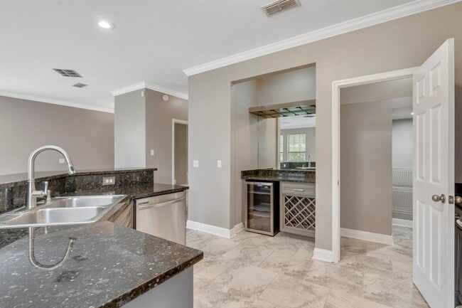 Building Photo - 2636 Fenwood Ct