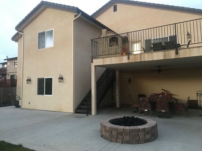 Building Photo - 1520 Independence Way