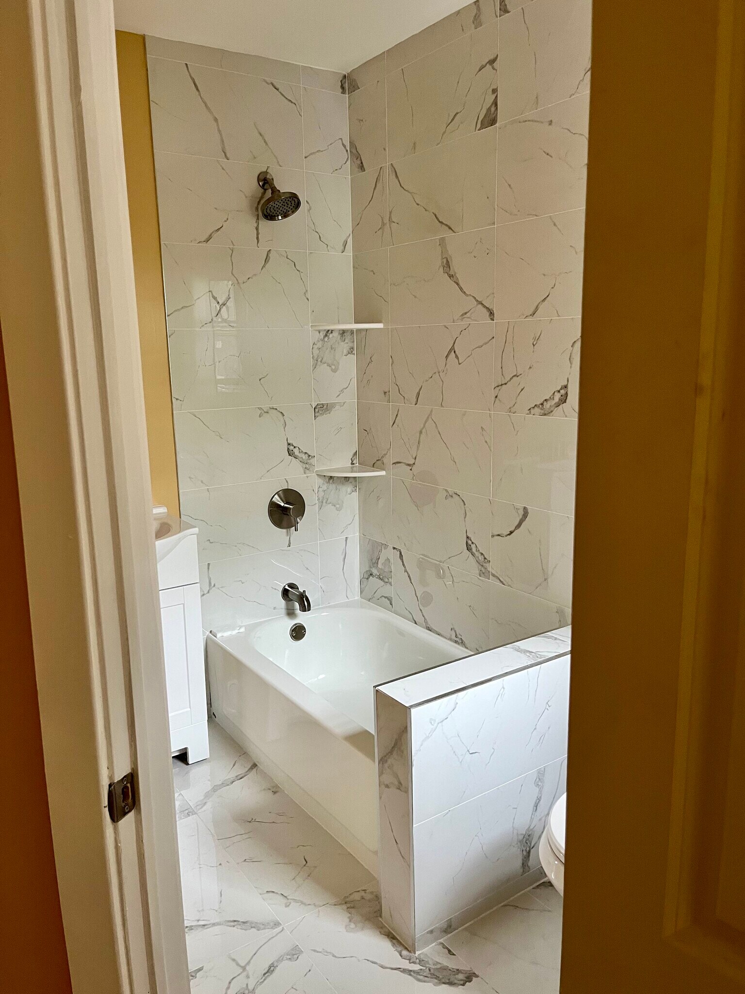 Building Photo - 4927 Wissahickon Ave