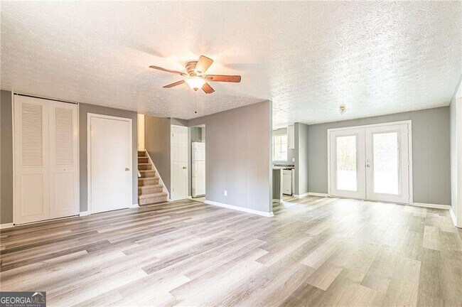 Building Photo - 806 Houndstooth Trail NW