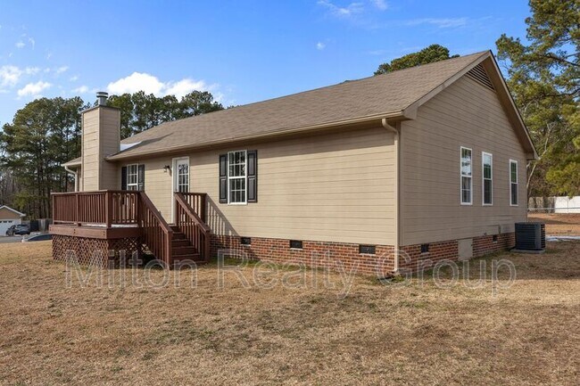 Building Photo - 1421 Matilda Ct