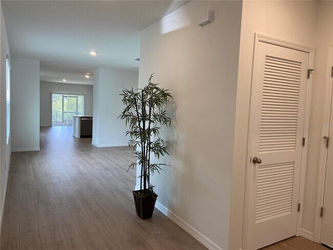 Building Photo - 32354 Weathered Oak Dr