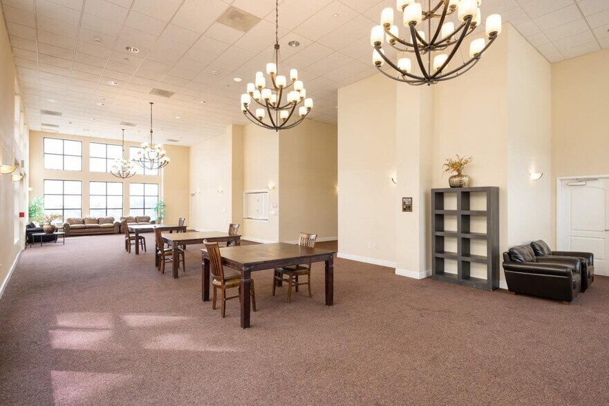 Community room with kitchen - 2210 Gellert Blvd