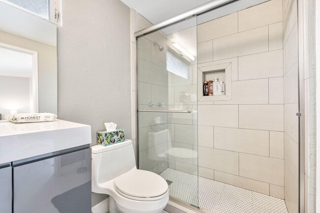 Building Photo - 73409 Little Bend Trail