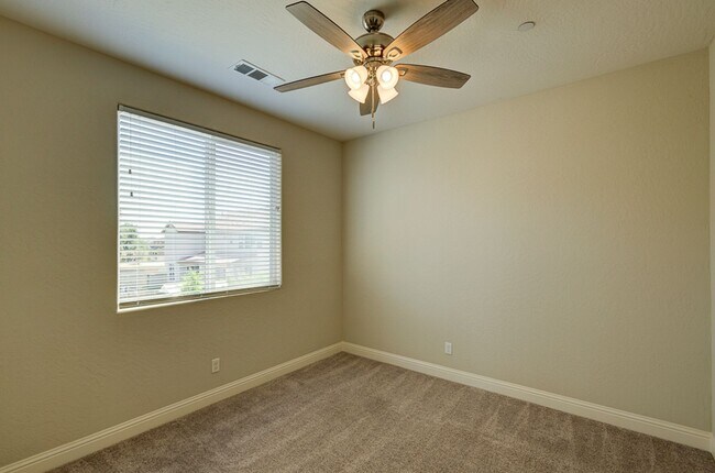 Building Photo - 1148 Cordova Ave