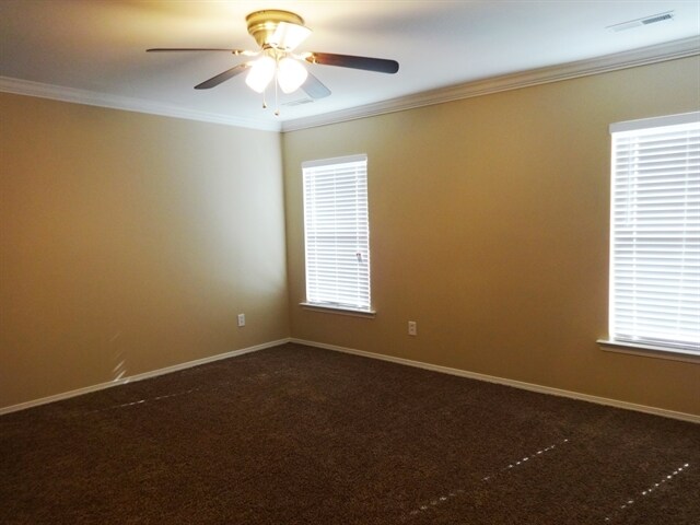 Building Photo - 604 Grassy Hill Road