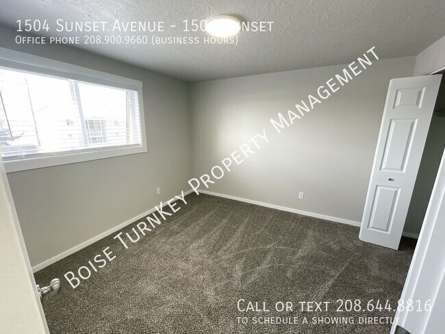 Building Photo - 1504 Sunset Ave