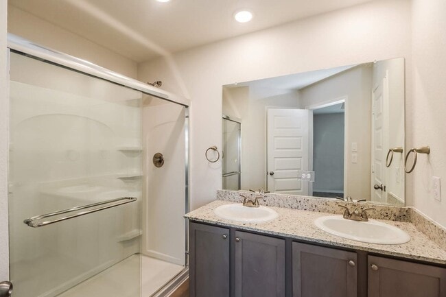 Building Photo - 11015 Inflow Dr