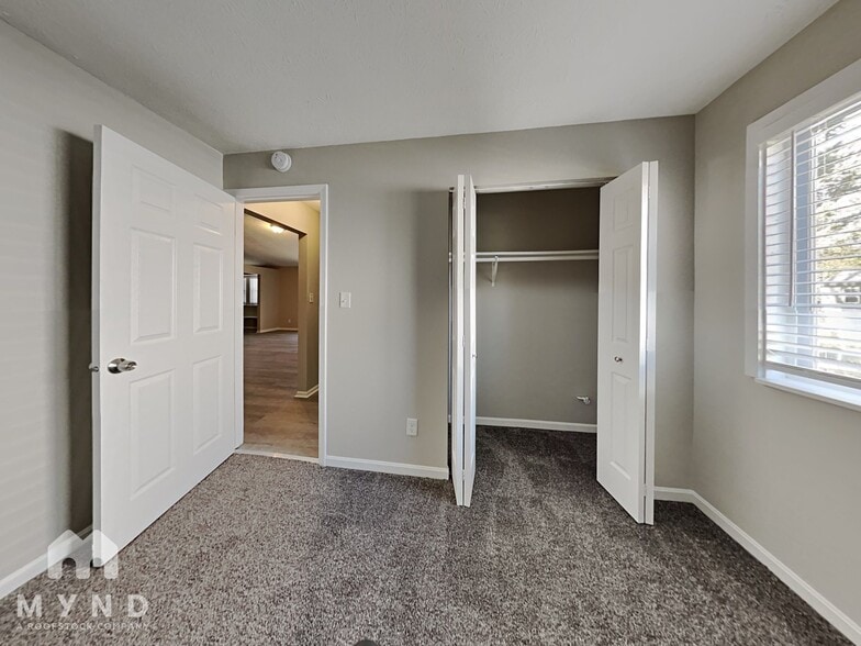 Building Photo - 5746 Prestonwood Dr