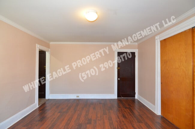 Building Photo - 1724 Brick Ave