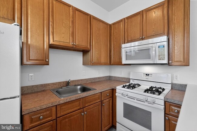 Building Photo - 4422 Pechin St