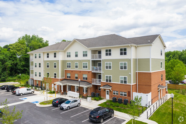 Primary Photo - Woodfield Commons
