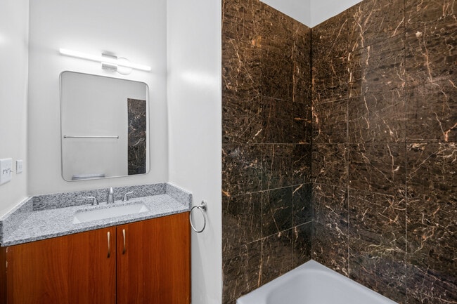 Building Photo - 4545 S Drexel Blvd