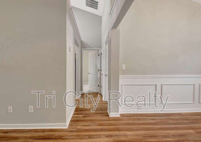 Building Photo - 342 Hunterian Pl