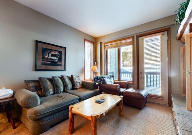 Building Photo - Beautiful 2 Bed, 2 Bath Fully Furnished Co...