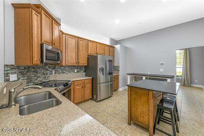 Building Photo - 32330 Sunny Parke Dr