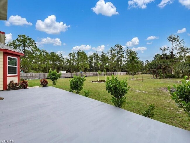 Building Photo - 260 12th St SE