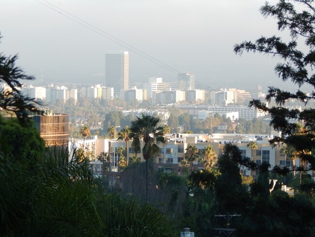 Building Photo - 1764 Prospect Dr