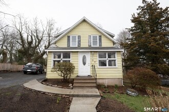 Building Photo - 25 Vera St