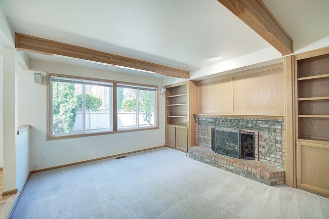 Building Photo - 4bd/2.5ba Sammamish House
