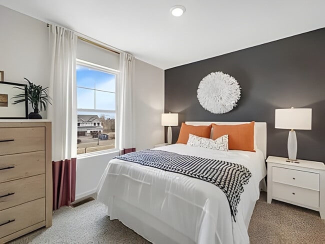 Building Photo - 367 Bridgeview Ct