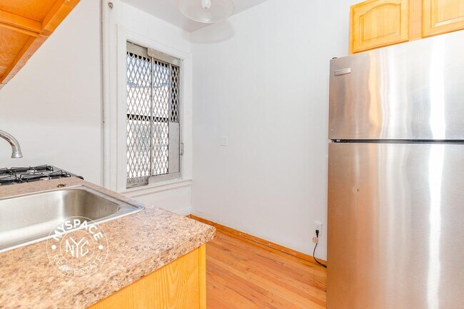 Building Photo - 228 S 3rd St