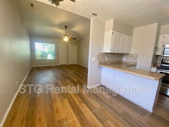 Building Photo - 1075 1400 W St