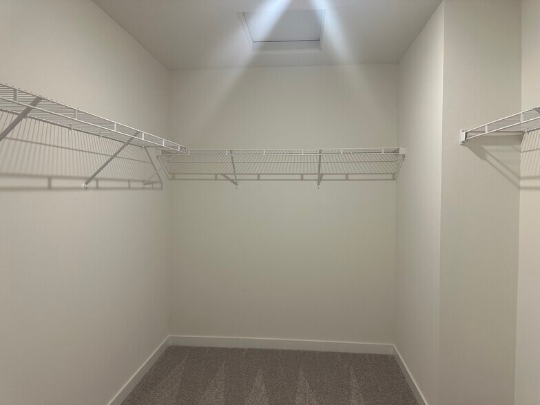 Building Photo - 17102 126th Street Ct E