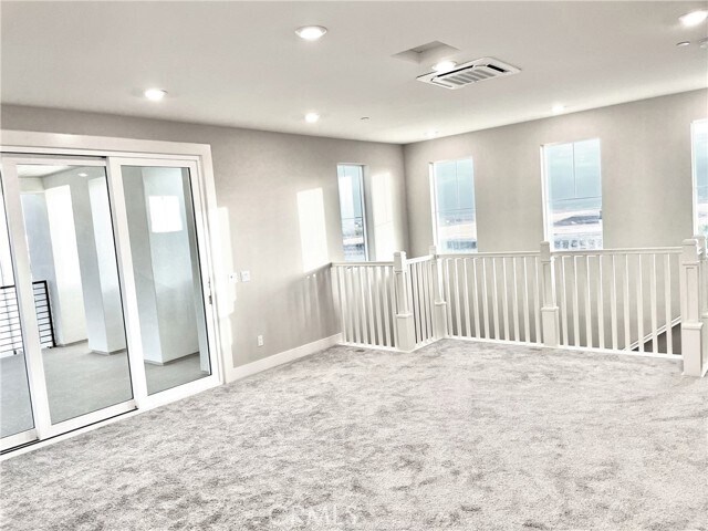 Building Photo - 116 Scale