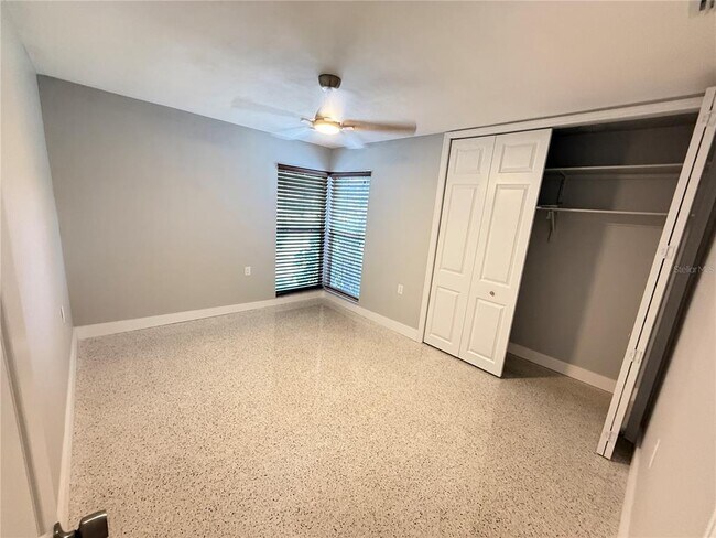 Building Photo - 1634 Sheffield Dr