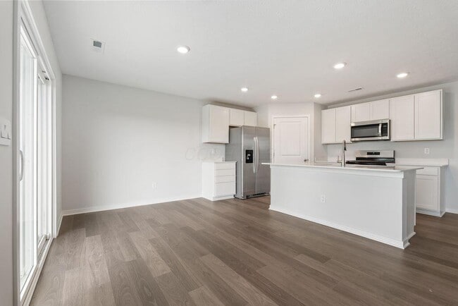 Building Photo - 414 Emily Dr