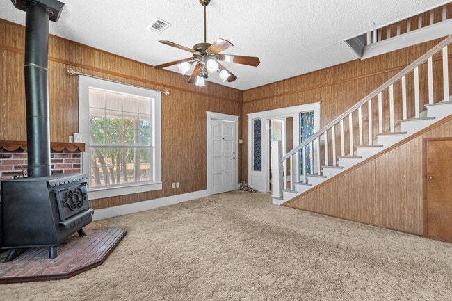 Building Photo - 146 Co Rd 4285