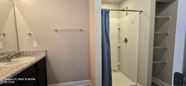 Building Photo - 5837 Bay Pl