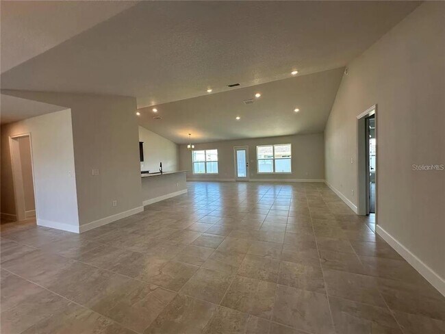 Building Photo - 4984 SW 91st PL