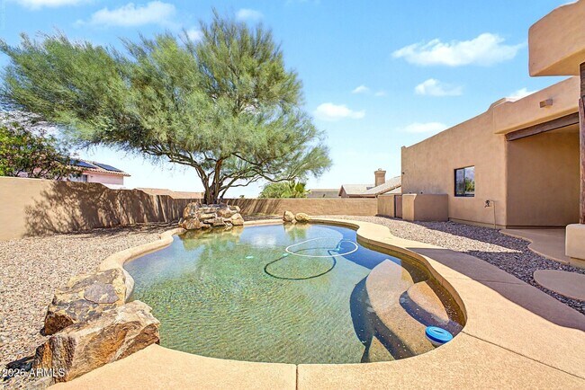 Building Photo - 15452 Chicory Dr