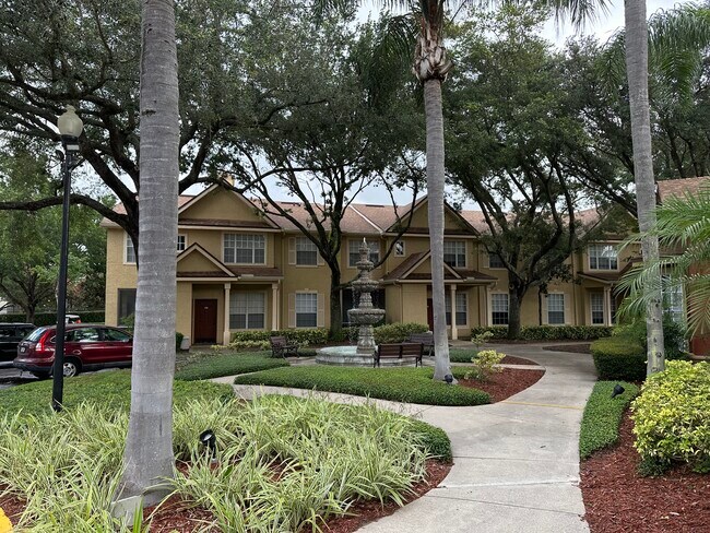 Building Photo - 862 Grand Regency Pointe