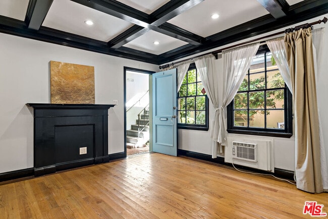 Building Photo - 1324 Westwood Blvd