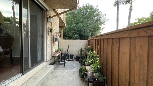 Building Photo - 735 Arcadia Ave