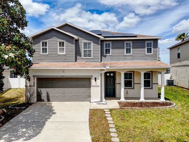 Building Photo - Perfect 4BR two story home with a Pool & Near Disney