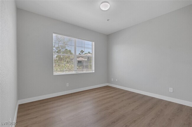 Building Photo - 8777 W Maule Ave