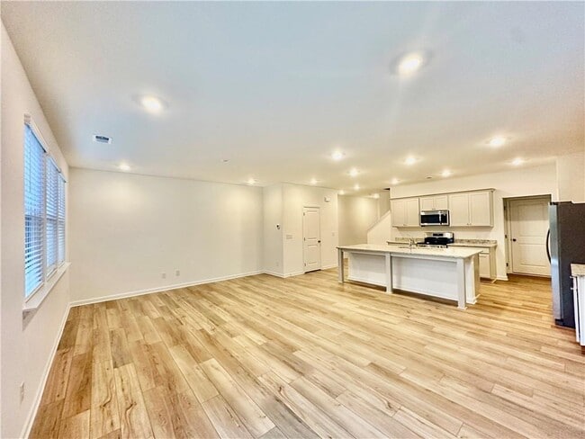 Building Photo - 236 Vision St